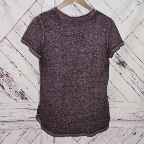 Maurices Guitar Tee - Picture 3 of 3